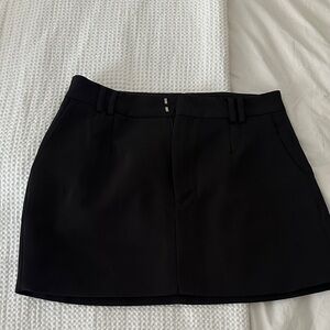 Parentezi black mini skirt